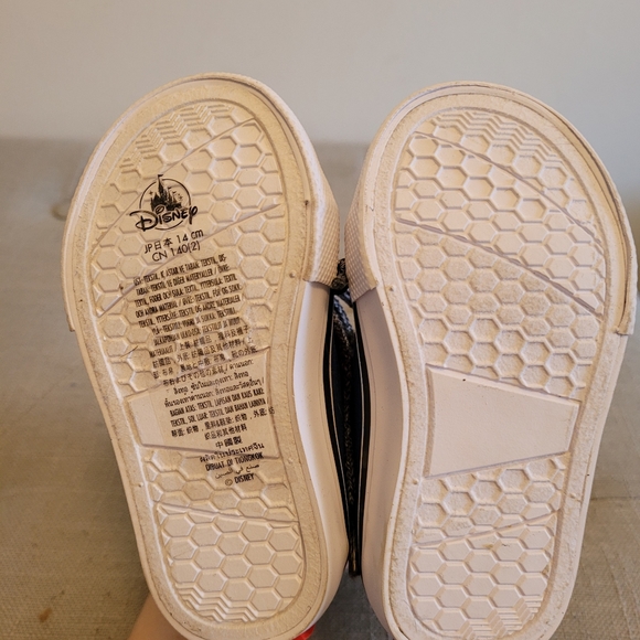 Size 6 toddler spiderman hightops - Picture 4 of 5